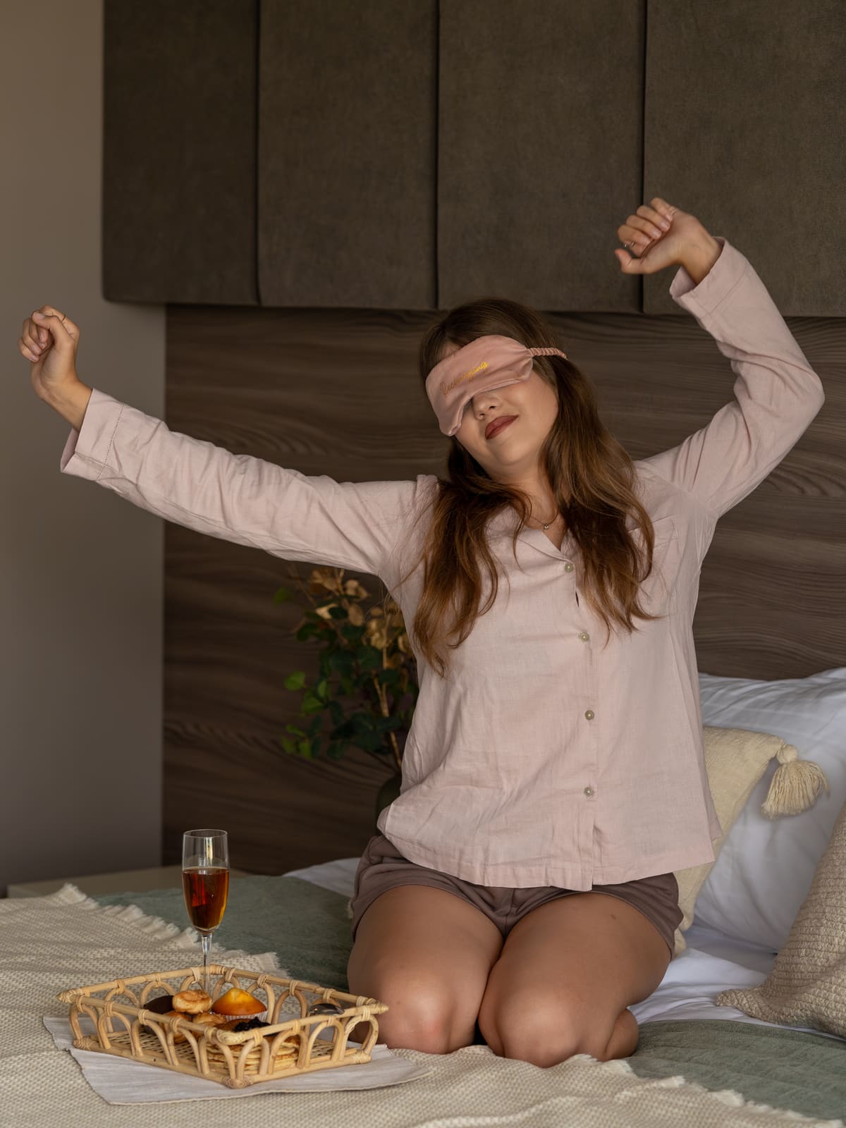 Scenă de dormitor Viscotex, fără model de saltea identificabil