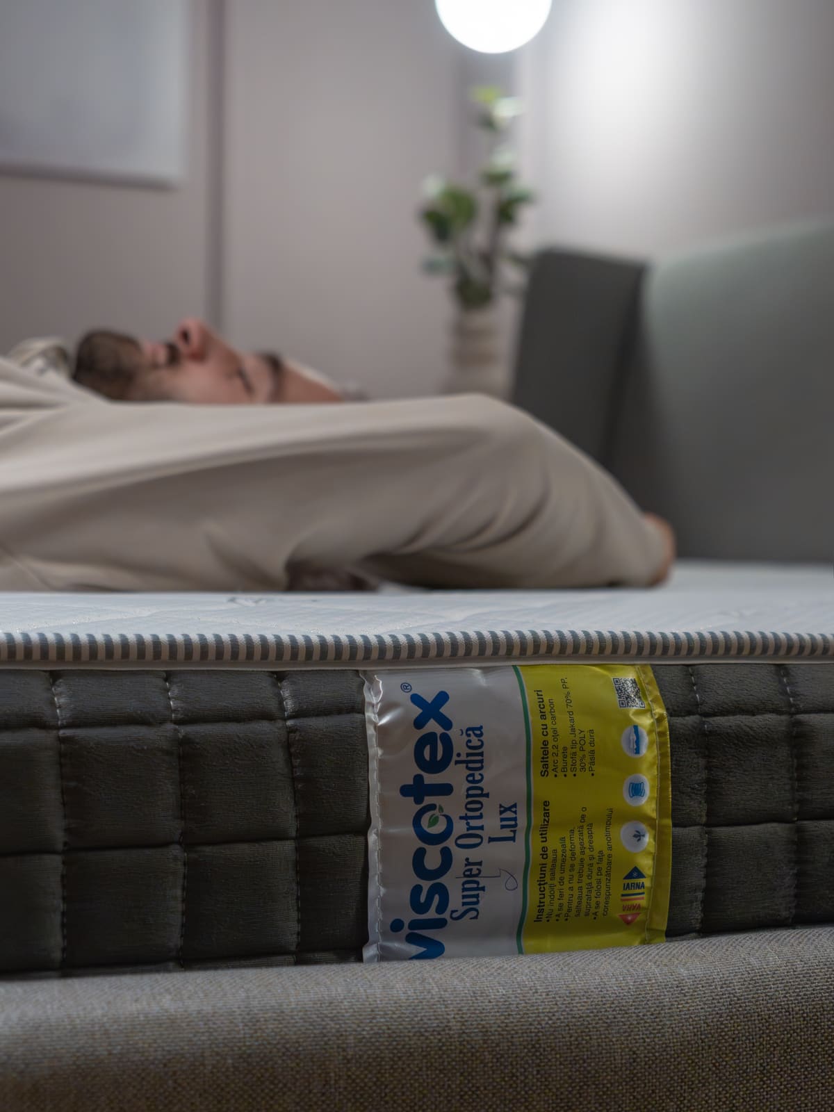 Saltea Viscotex Superortopedica Lux în context de casă