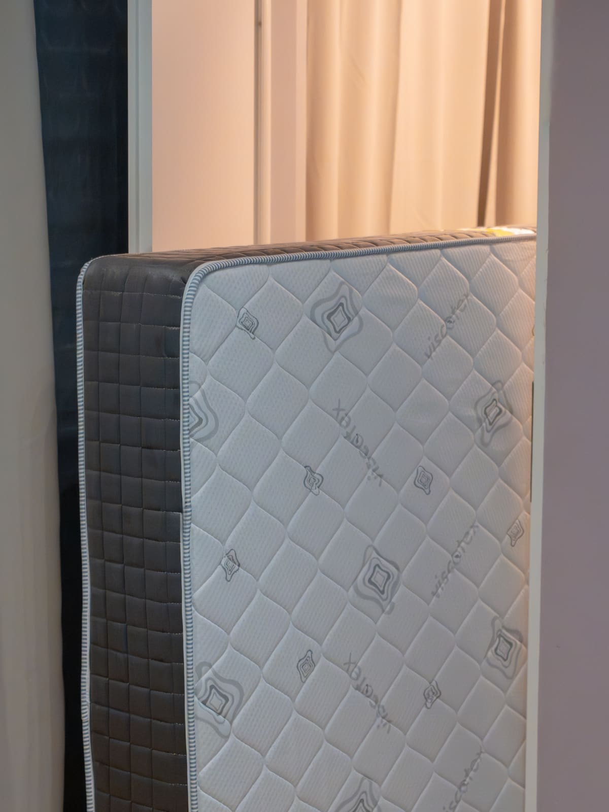 Saltea Viscotex Superortopedica Lux în context de casă